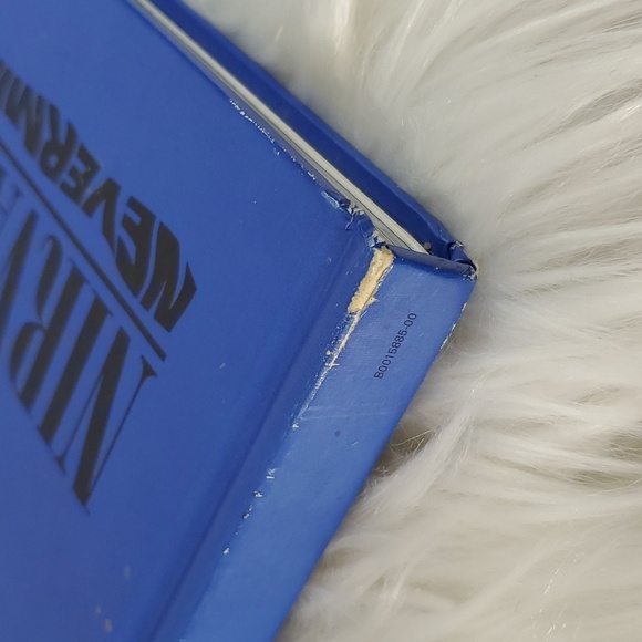 RARE 20th Anniversary Nirvana Nevermind Seattle Grunge Coffee Table Book 12"x12" - Picture 14 of 17